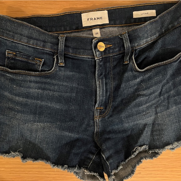 Frame Le Cutoff Denim Short - Picture 2 of 5
